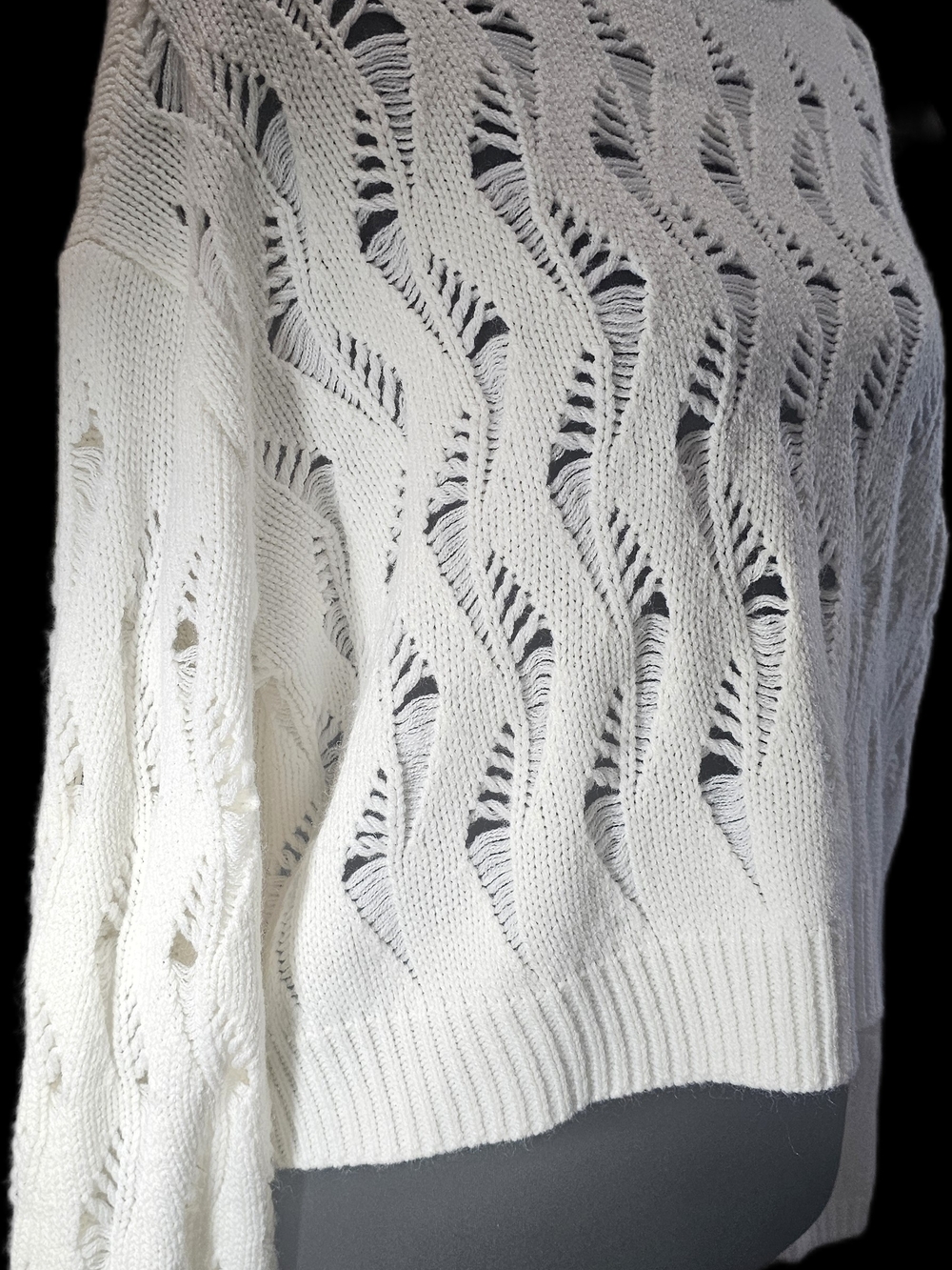 Open-Knit Crewneck Sweater - White